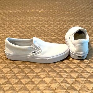 Vans classic slip on white size 6